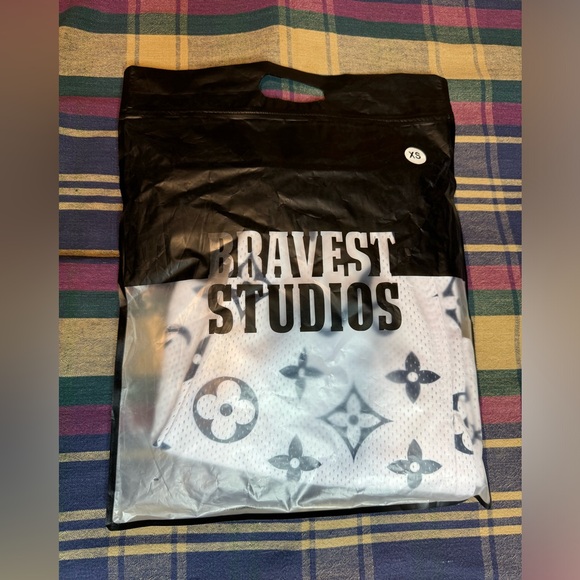 Bravest Studios Atlanta Braves Shorts - Picture 2 of 7